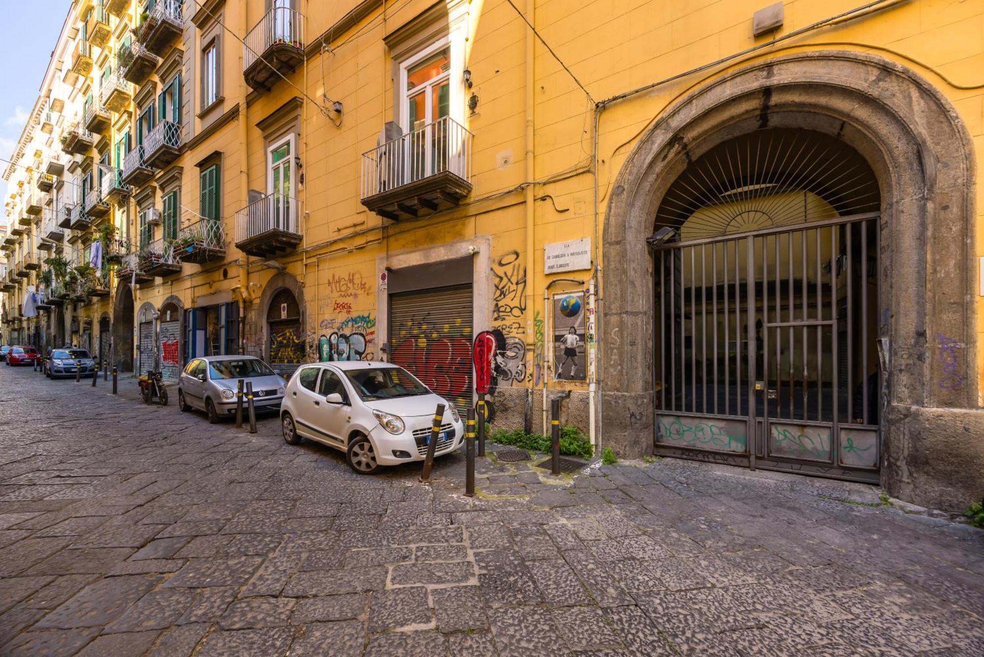 Carrozzieri Nest At Historical Center Apartment Naples Exterior photo